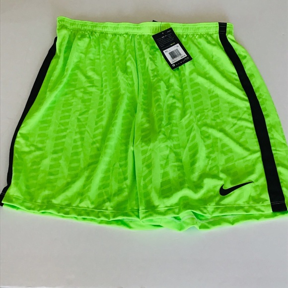 short nike academy jacquard